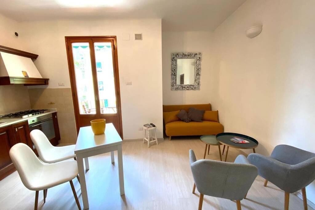 Oasi Vacation Rental Vernazza Exteriör bild